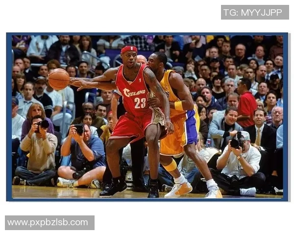 詹姆斯在足球场上的激情与荣耀：从篮球巨星到足球爱好者的转变之旅