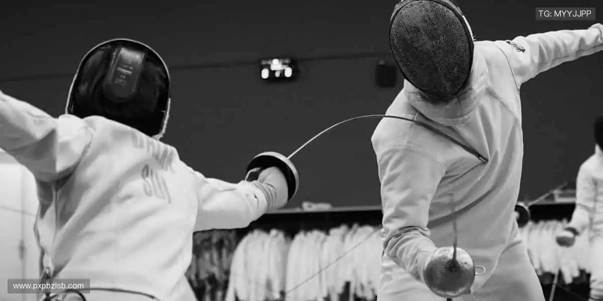 ⏯️多屏互动实时竞猜，做赛场上的隐形战术大师！💬